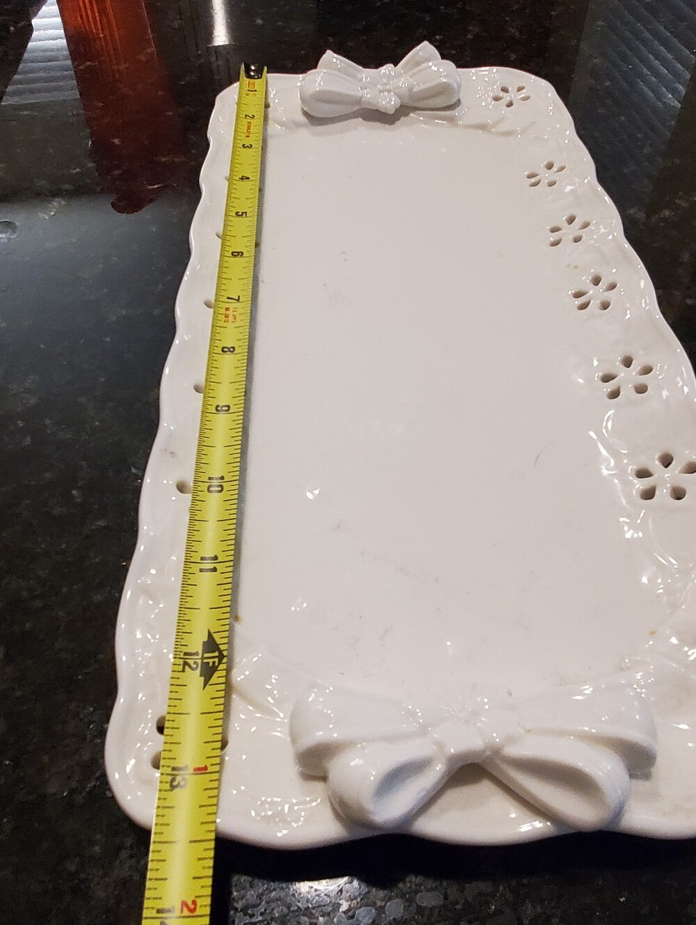 White‎ Counter Decor - Picture 2 of 4